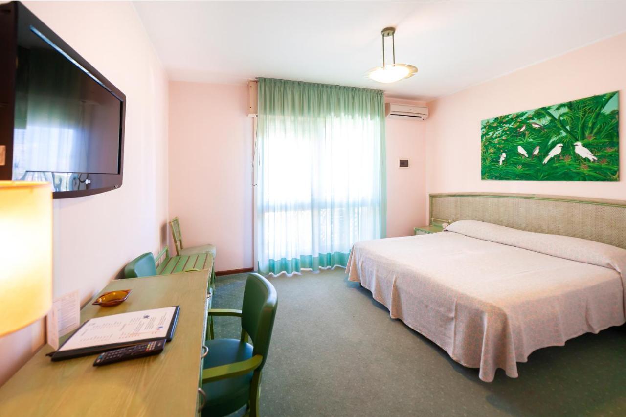 Hotel American Lignano Sabbiadoro Zewnętrze zdjęcie