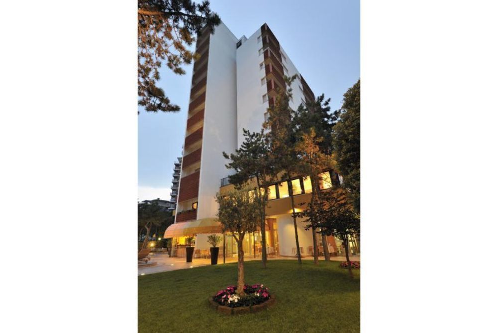 Hotel American Lignano Sabbiadoro Zewnętrze zdjęcie