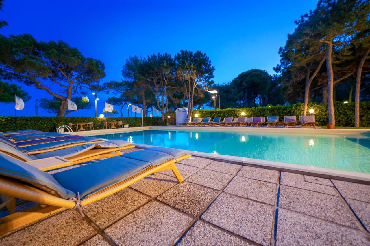 Hotel American Lignano Sabbiadoro Zewnętrze zdjęcie