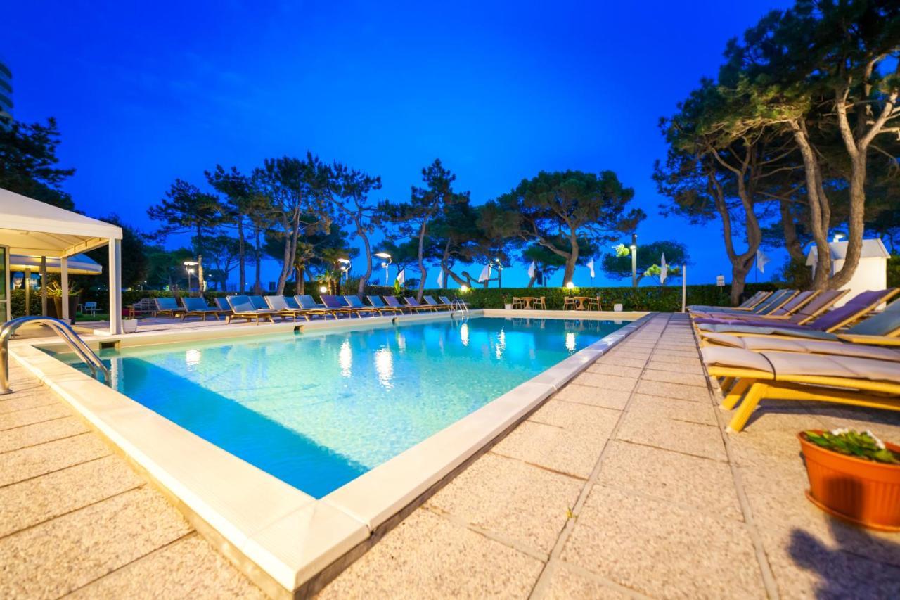 Hotel American Lignano Sabbiadoro Zewnętrze zdjęcie